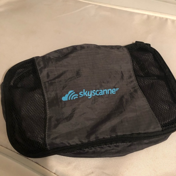 COPY - Rare! Gray Travel Pouch with Blue Logo $15 or $12 w/offer - Picture 1 of 4